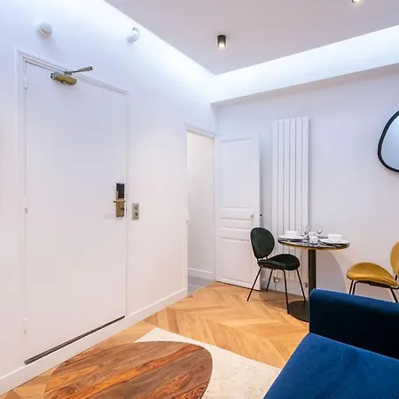 شقة Le Canet - Passy Tour Eiffel A Pied - 4 Personnes- Climatisation - Vue Sur Cour باريس