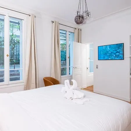 شقة Le Canet - Passy Tour Eiffel A Pied - 4 Personnes- Climatisation - Vue Sur Cour *